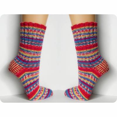 Socken Gr.38/39 kunterbunte Socken, Rote Socken Wunschgröße, Damensocken, Wollsocken, Ringelsocken, bunte Socken, handgestrickte Socken rot, 36, 37, 38, 39, 40, 41,