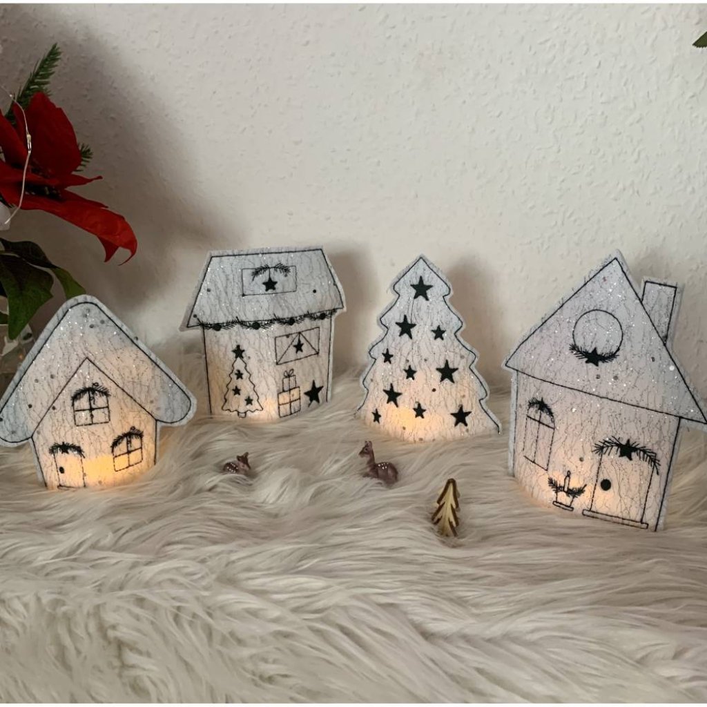 Stickdatei Winterdorf Weihnachten Lichthaus 3 In the Hoop – Haus Set 768 für Stickmaschine 13x18 Bild 1