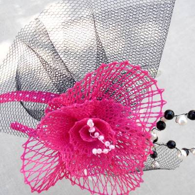 Haarschmuck pink schwarz weiß Haarreif Rockebilly Hochzeit geklöppelt Handarbeit Brautschmuck