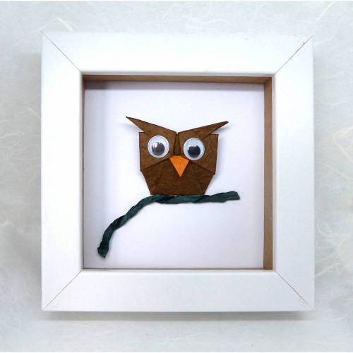 Niedliche Eule auf Ast // Minibild 10 x 10 cm zum Aufstellen oder Hängen