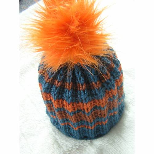 Strickmütze mit großen Bommel - für coole Zeiten