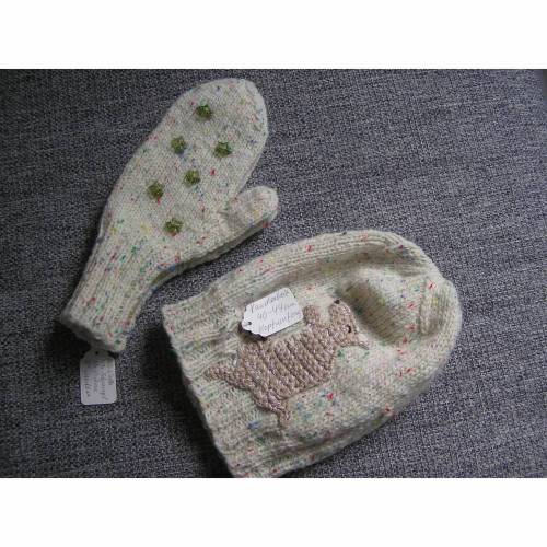 Mütze + Handschuhe - reine Handarbeit