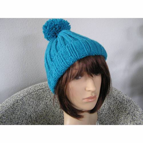 Strickmütze mit großen Bommel - für coole Zeiten