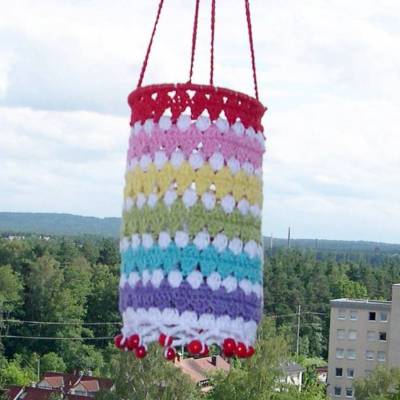 Lampion, kleine Laterne, Balkon-Lampe, kleine Gartenlampe, Dekolampe, Garten-Laterne gehäkelt, bunte Laterne, Lampignon