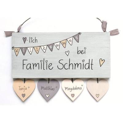Personalisiertes Türschild aus Holz mit Wimpelkette – Familiennamen, wetterfest, handgemacht, Geschenk zum Einzug, persönliches Familiengeschenk
