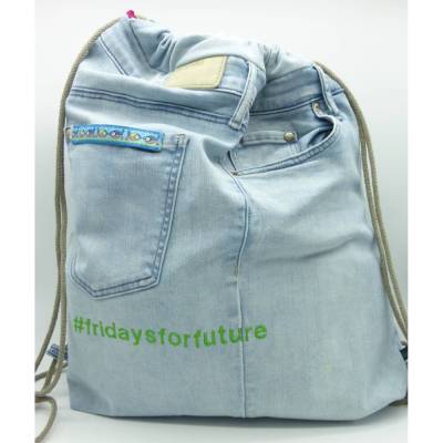 Jeansrucksack #fridaysforfuture, Sportbeutel, Turnbeutel, Upcycling, Unikat, Handarbeit, genäht, hessmade