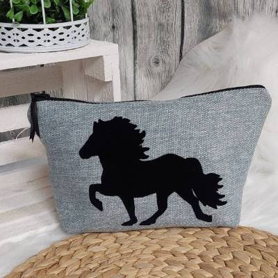 Kosmetiktasche M (Farbbeispiel blaugrau), Aufdruck Isländer, Polstercanvas in 36 Farben