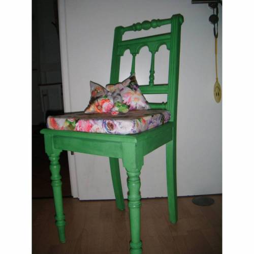 Gründerzeitstuhl   shabby Holzstuhl upcycling Handmade *Death in Paradise* Shabby Chic Handarbeit von pimp-factory