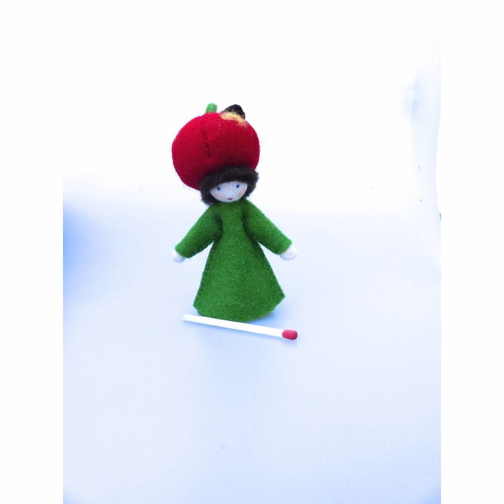 Blumenkind Apfel, Jahreszeitentisch Sommer-Herbst, Filzpüppchen Bild 5