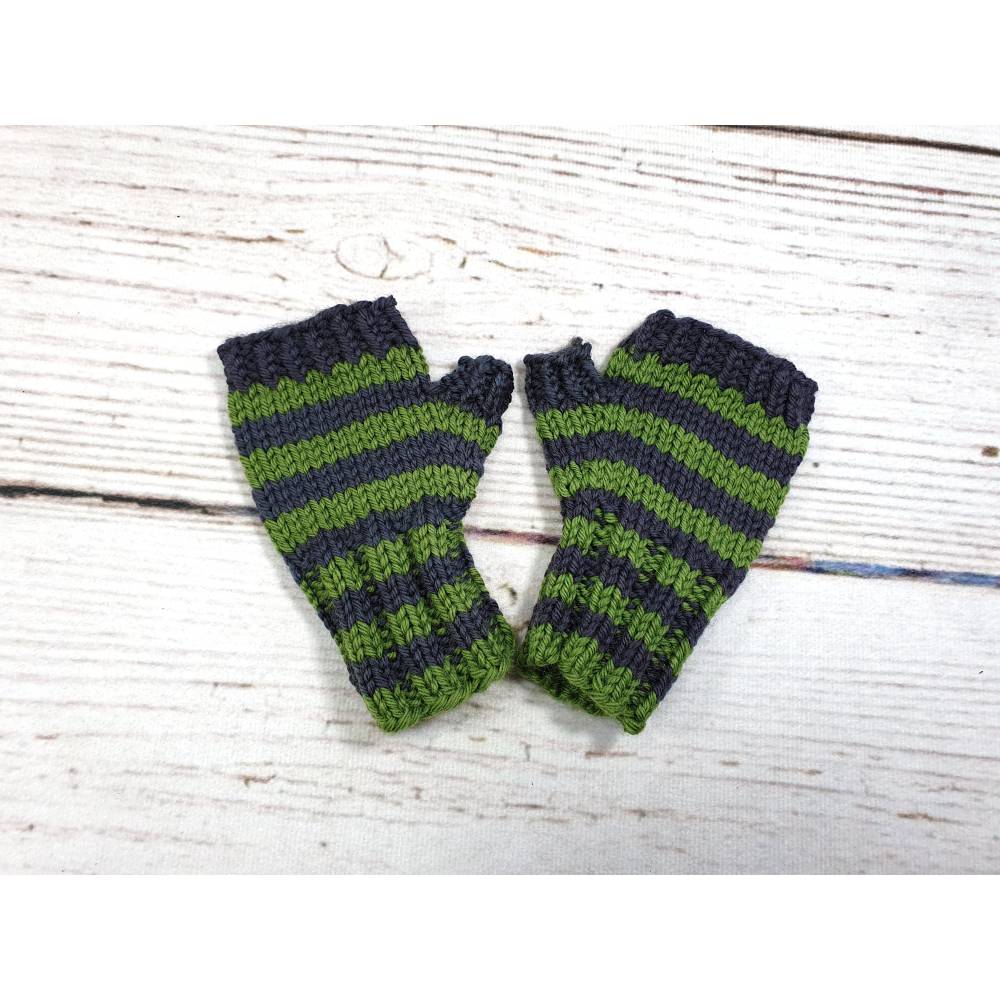 Gestreifte Handschuhe ohne Finger fr Babys in verschiedenen Farben  kologische Accessoires