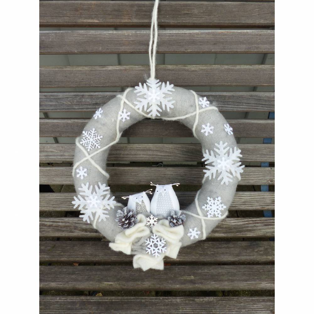 Winterkranz, Winter-Türkranz aus Filz, Deko-Kranz, Adventskranz mit Stoff-Eulen Bild 3