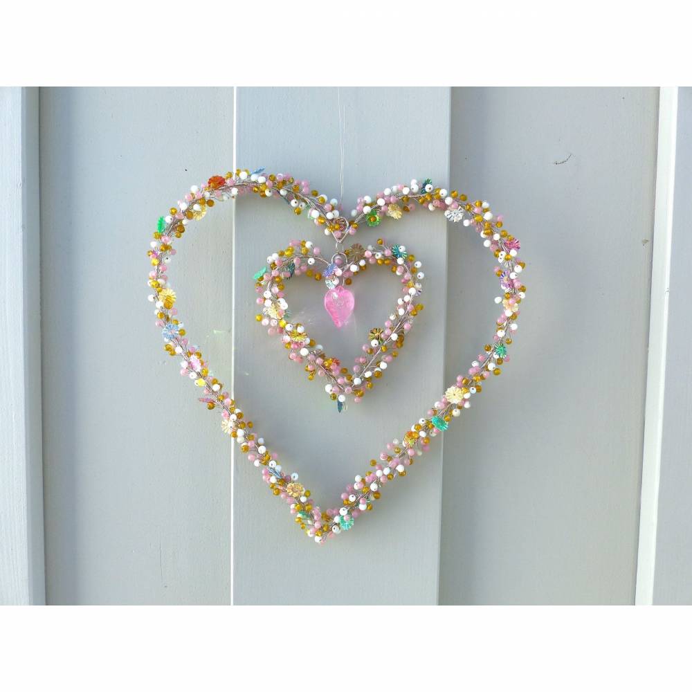 Perlen-Draht-Herz, Fensterdeko, "Türkranz", Geschenk Muttertag Bild 3