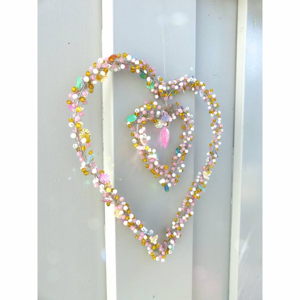 Perlen-Draht-Herz, Fensterdeko, "Türkranz", Geschenk Muttertag Bild 4