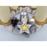 Adventskranz aus Filz mit Eulen in weiß-gold
