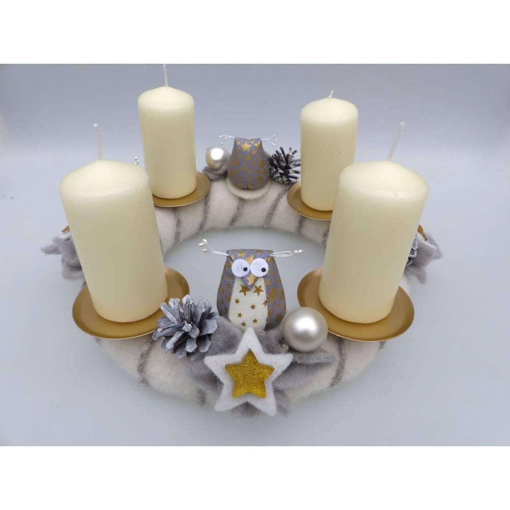 Adventskranz aus Filz mit Eulen in weiß-gold Bild 3