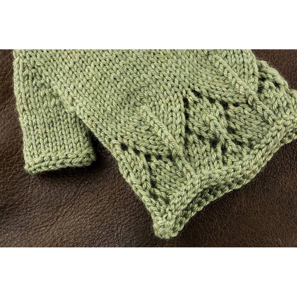 Strickanleitung Leah Set (Mütze, Tuch, Stulpen) mit schönem Lochmuster - Sparset Bild 6