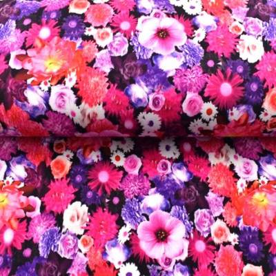 Softshell-Stoff Blumen weiß rosa rot lila auf Schwarz | Limited Edition Outdoorstoff