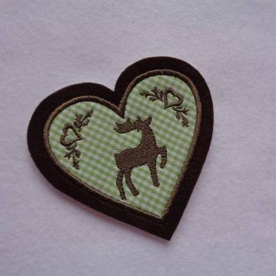 Applikation / Aufnäher Herz  mit gest. Hirsch und Ornamenten  Aufnäher/Applikation  