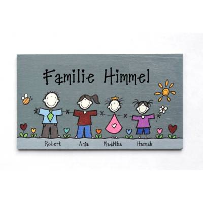 Türschild für Familien, aus Holz, mit Figuren, mit Namen personalisiert. Holzschild, Haustürschild, Namensschild, exklusiv & wetterfest, einzigartiges Familiengeschenk