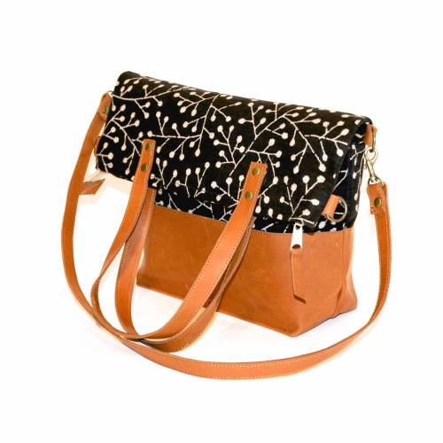 2 Funktionen SCHULTERTASCHE HANDTASCHE Leder & Stoff schwarz „Knospen” Japan