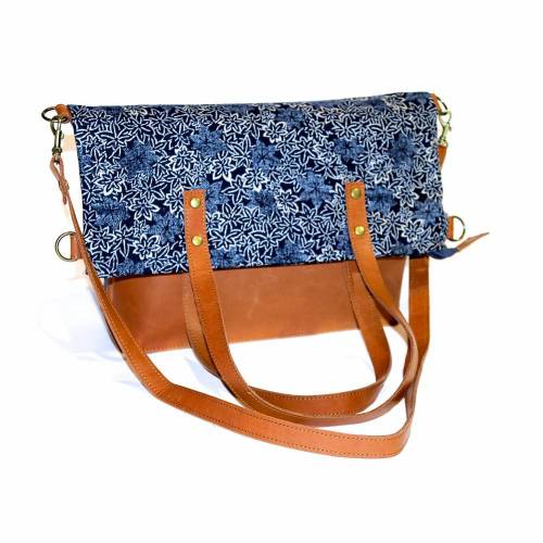 2 Funktionen SCHULTERTASCHE Leder & Stoff Design „Momiji” Japan geklappt