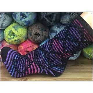 Mappe *Socks LeftOver* - 6 Strickanleitungen & 6 zusätzliche Muster für zweifarbige kreative Socken Bild 6
