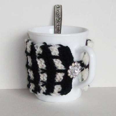 Tassenwärmer, Wärmeschutz Tasse, Tassenmanschette, Becherwärmer, Tassenpulli, Tassenwärmer mit Tassenuntersetzer, Becherwärmer gestrickt, coffee to go cape