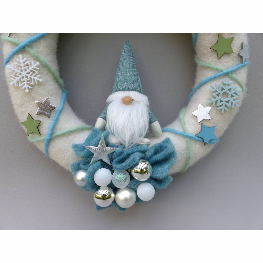 Türkranz aus Filz, Winterkranz, Deko-Kranz für den Winter, Adventskranz mit Wichtel Bild 3