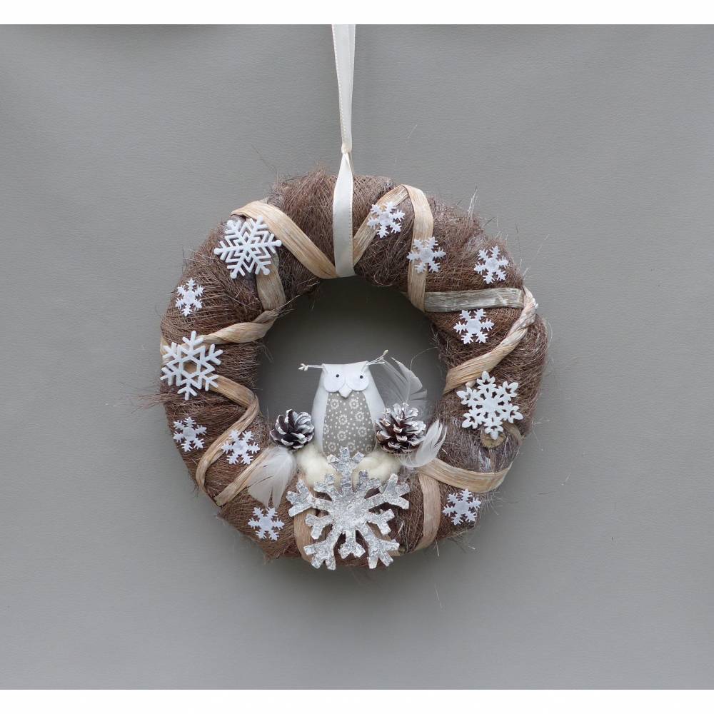 Türkranz für den Winter, Winterkranz, Deko-Kranz mit Stoff-Eule Bild 2