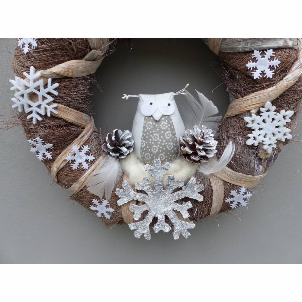 Türkranz für den Winter, Winterkranz, Deko-Kranz mit Stoff-Eule Bild 3