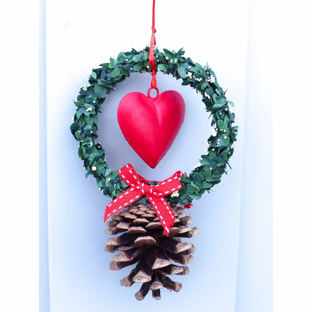 Fensterdeko, Fensterschmuck Winter-Advent-Deko mit Fliegenpilz oder Herz Bild 6