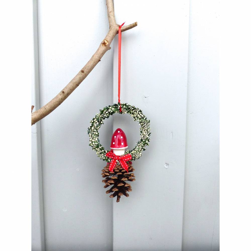 Fensterdeko, Fensterschmuck Winter-Advent-Deko mit Fliegenpilz oder Herz Bild 7