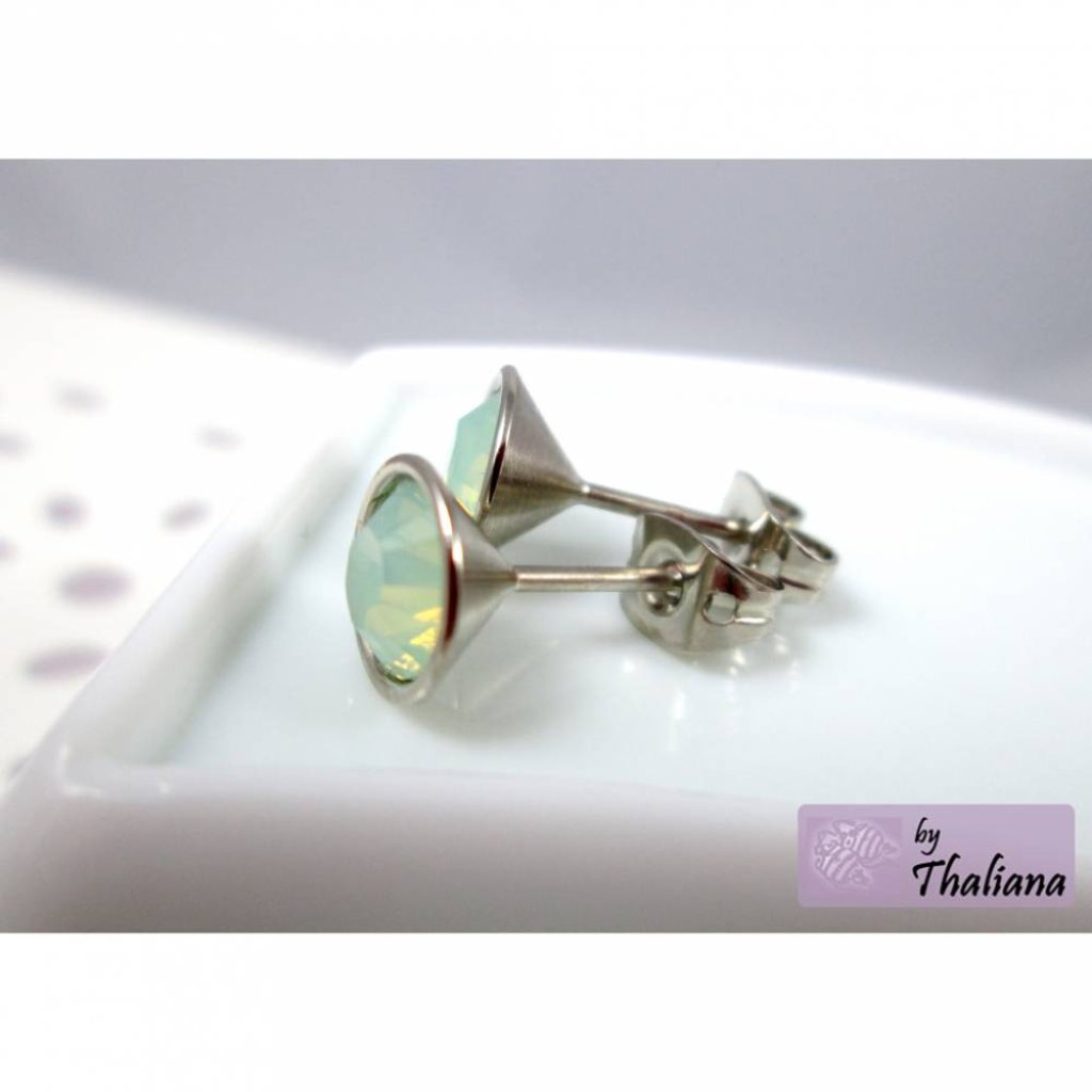 KLEINES MINZWASSER OPAL mintgrüne Ohrstecker Bild 2