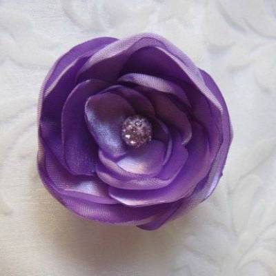 Satin Brosche und Klammer Lila Violett "Caroline" Brautschmuck Taufe Hochzeit