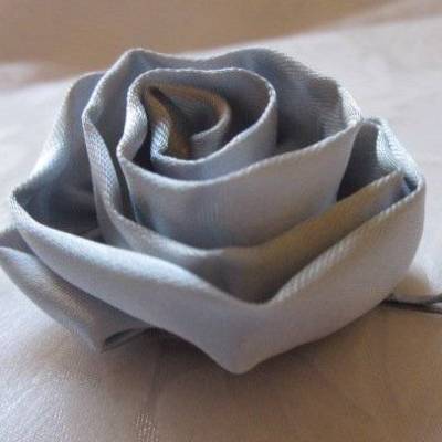 Klammer Haarklammer grau Stoffblume Haarblume "Sophie" elegant festlich romantisch Hochzeit 