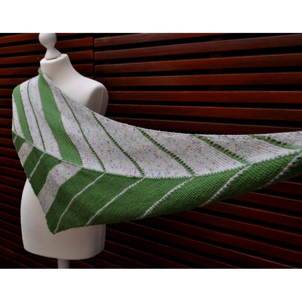 Strickanleitung Dreieckstuch Harlequin Bild 5