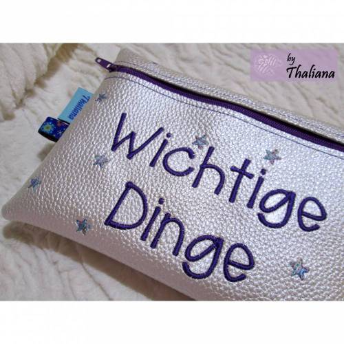 WICHTIGE DINGE kleine Tasche weiß Reißverschluss personalisierbar