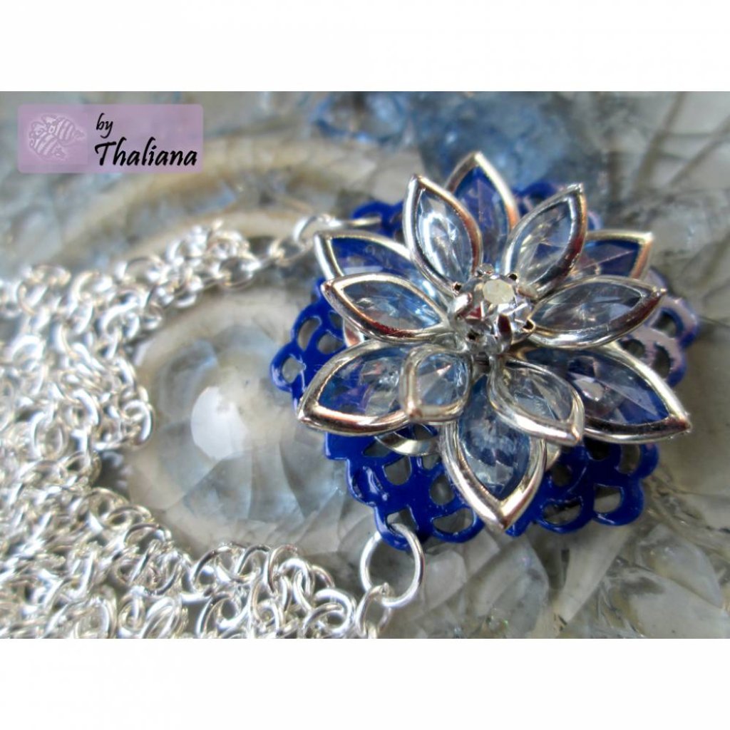 UNIKAT blaue Funkelblütenkette Kette mit Blüte Bild 4