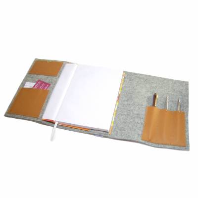 Kalender Organizer Kalenderhülle Hülle Einband Merino Wollfilz mit Leder und Gummiband Farbwahl für Din A5 Buchkalender, Notizbuch, Buch