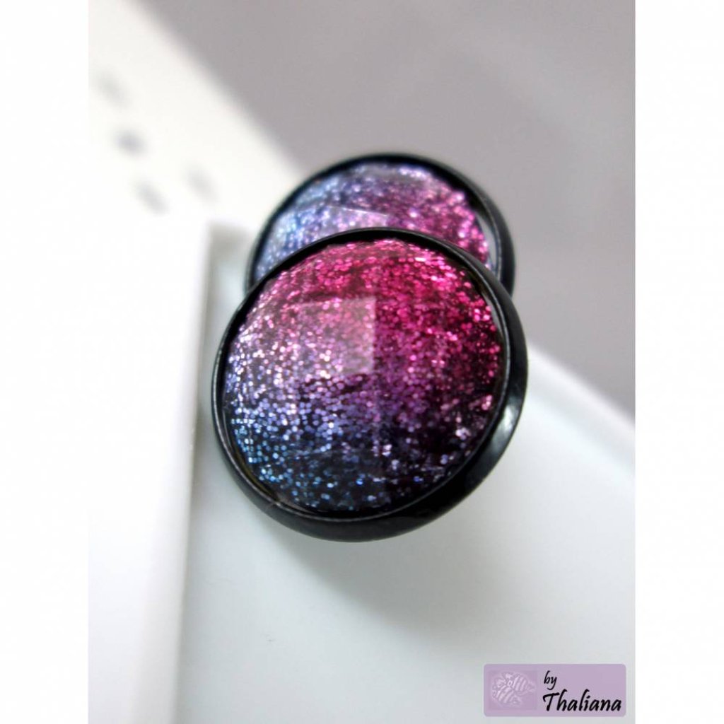 GLITZERNDE dunkle Ohrstecker schwarz lila rubinrot Bild 4