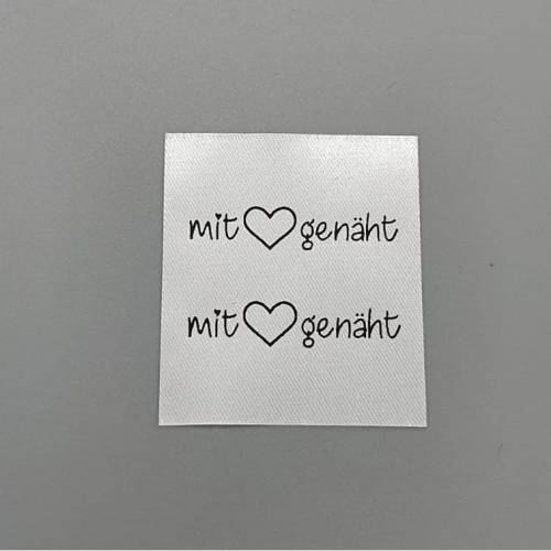 Handmade Seitenlabel "mit Herz genäht"