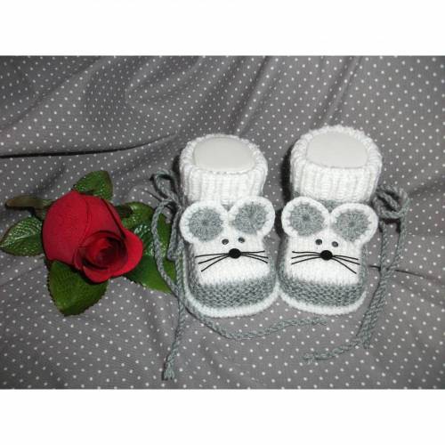 Babyschuhe gestrickt *Mäusekind grau* – handgemachte Babyschühchen, Unikat, Geschenk zur Geburt