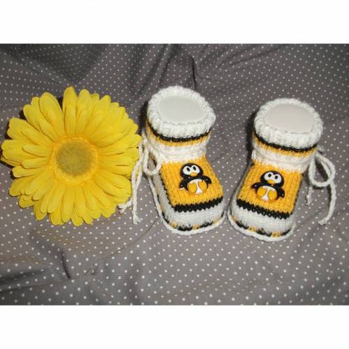  Babyschuhe gestrickt, Babyschühchen, Babysocken *Eisläufer*