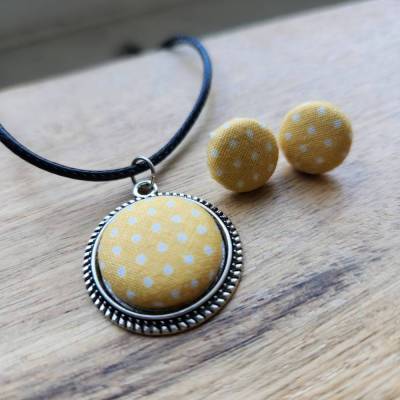 Ohrringe mit Stoff Cabochonschmuck verschiedene Fassungen 12mm gelb mit weißen Punkten