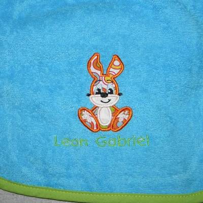 Lätzchen, Schlupflätzchen, Latz, Babylatz, bestickt, Hase, Applikation, mit Name, personalisiert, Riesenschlupflatz, Dieda