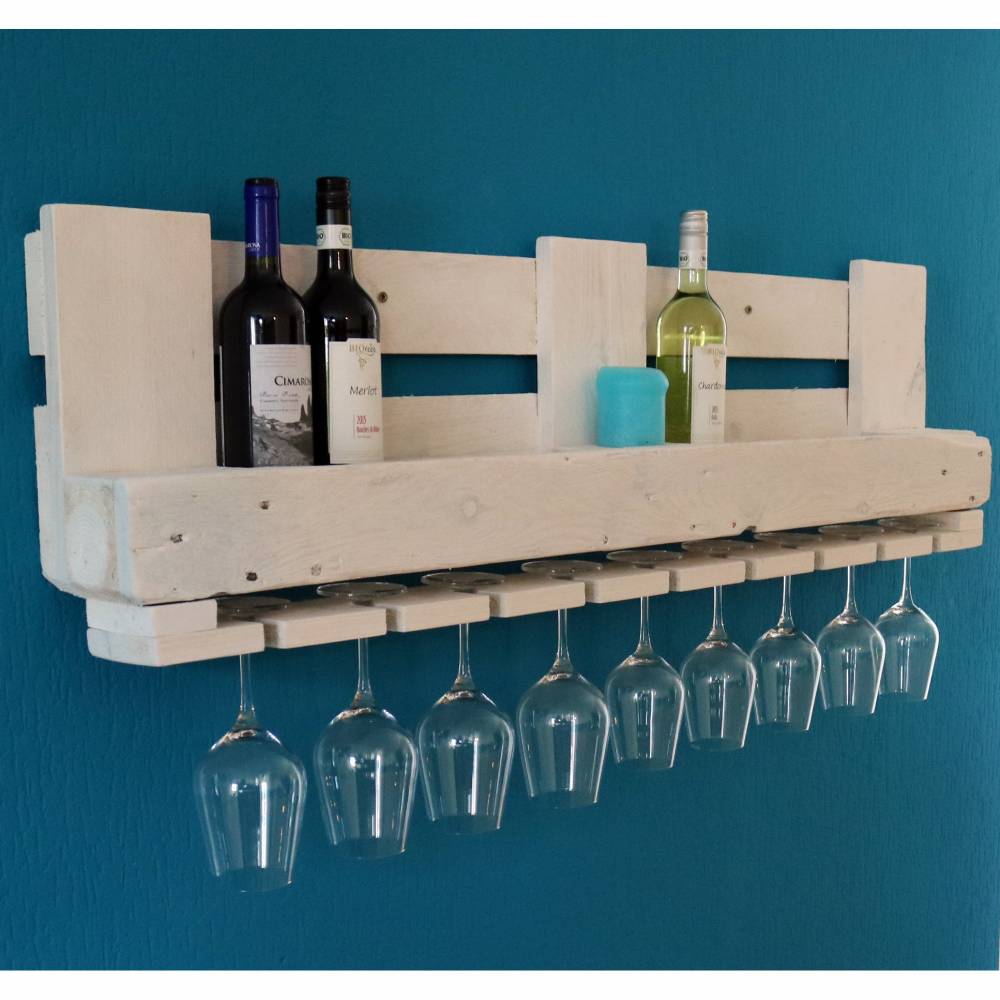 WEINREGAL aus recycelten EURO-PALETTEN Palettenmöbel Wandregal für 8 Weinflaschen mit Glaseinhängung Holzregal Handgefertigt in Shabby Weiß