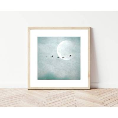 Kraniche und Mond Kunstdruck | Fine Art Fotokunst | Wandbild Natur | Mint und sanfte Farben