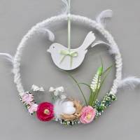 Türkranz mit Vogel-Nest, Geschenk im Frühling