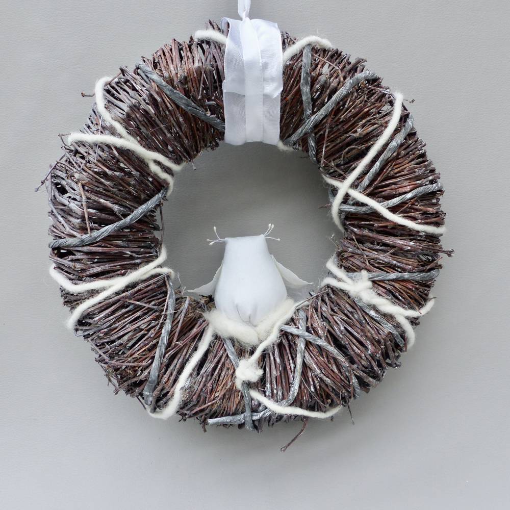 Türkranz für den Winter, Winterkranz, Deko-Kranz mit Stoff-Eule Bild 9