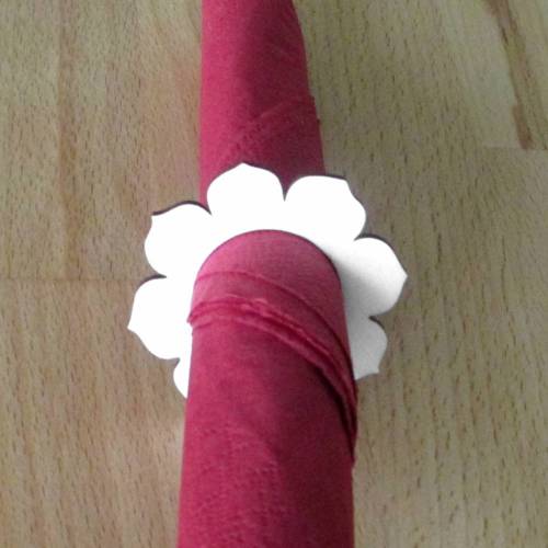 Holz-Serviettenring Blume Dahlie